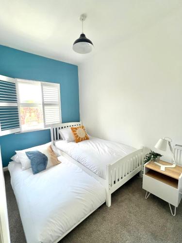 BEAUTIFUL WINDSOR COTTAGE, AMAZING LOCATION, The Castle, Ascot, Legoland, Free Parking Super Close, Windsor (zdjęcie 8)