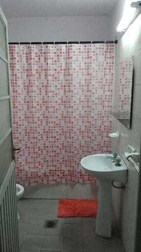 Shower, Grevillea in Villa Mercedes