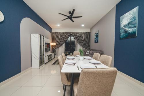 Retreat Blue Ocean 3BR Mosaic Southkey Midvalley by Our Stay
