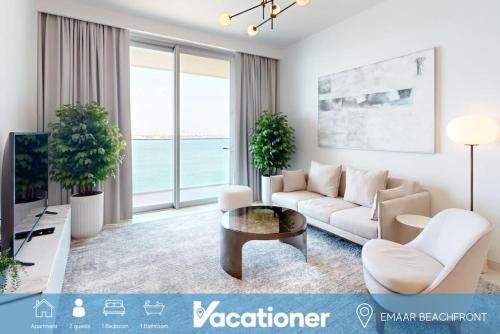 Vacationer Holiday Homes I Gorgeous 1 Bedroom I Private Beach Access & Infinity Pool Acces, Дубай