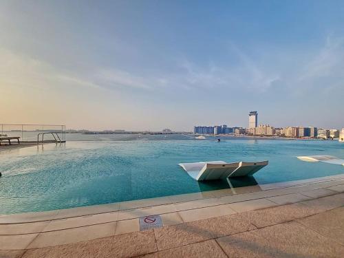 Vacationer Holiday Homes I Gorgeous 1 Bedroom I Private Beach Access & Infinity Pool Acces, Dubai (photo 5)