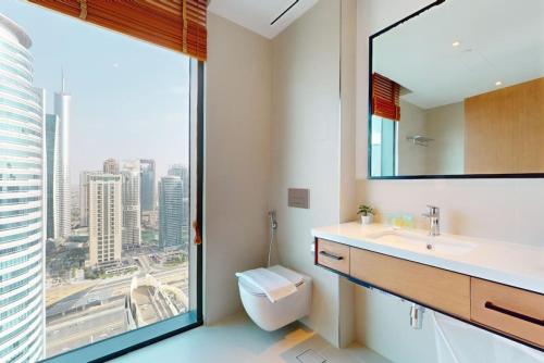 Vacationer Holiday Homes I Modern 2 Bedroom I Skyline & Marina Views, Dubái (foto 3)