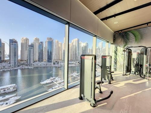 Vacationer Holiday Homes I Modern 2 Bedroom I Skyline & Marina Views, Dubái (foto 6)
