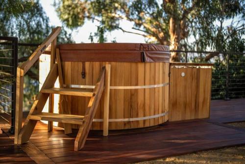 Skyline Serenity Lux Hilltop Retreat Spa and Sauna in Los Angeles, USA