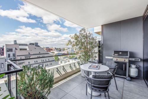 Skyward Sanctuary - Charm in the Heart of Prahran