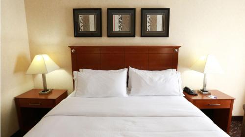 Holiday Inn Express Hotel & Suites West Chester, an IHG Hotel