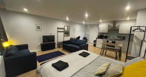 Market Haven Deluxe Studios Town centre with Netflix, Business & Leisure Travellers - Apartment - Northampton