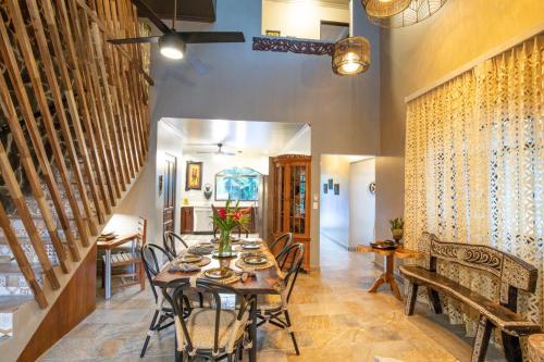 Floor plans, Villa Palmeras with jungle views pool near MA in Barrio Inmaculada