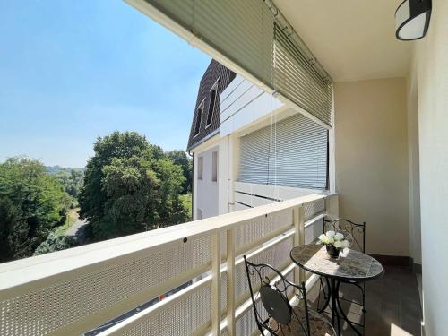  Appartamento ampio con vista panoramica a Cadorago in 22073 Fino Mornasco