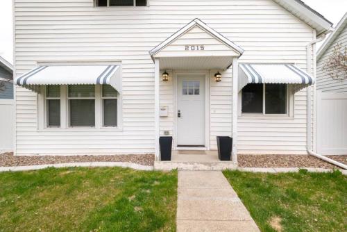 Updated Great Falls Home with Fire Pit