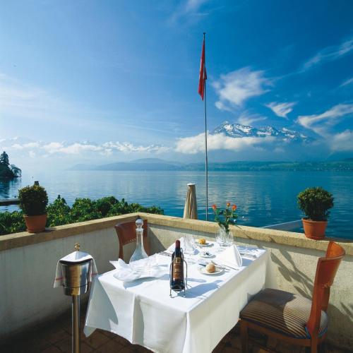 阳台/露台, 贝尔维尤莱克酒店及餐厅 (Hotel Restaurant Bellevue au Lac) in 图恩