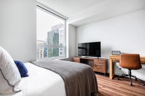 Belltown Studio w Gym WD Roof Lounge nr SLU SEA-89 in Seattle, USA