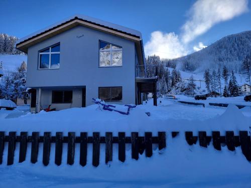 Exterior view, Splugen Haus Engadinella in Splugen