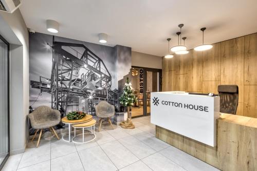 Lobby, Cotton House in Polesie