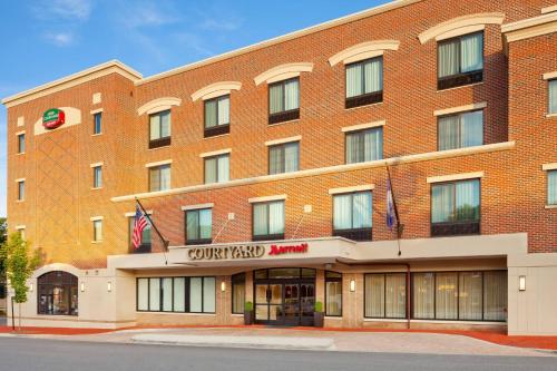 Courtyard by Marriott Fredericksburg Historic District