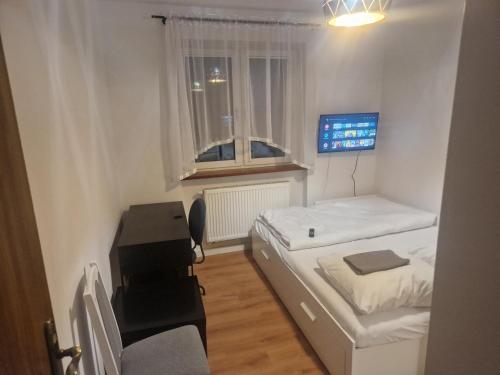 Noclegi Budomas Budget Wrocław-Szymanów FreeParking SmartTv, Wroclaw (foto 2)