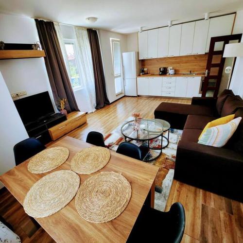 Aпартамент-София/ Newhome lux apartment, Sofia (Foto 3)