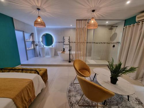 Club Cocomo Room Type - Luxury Suite