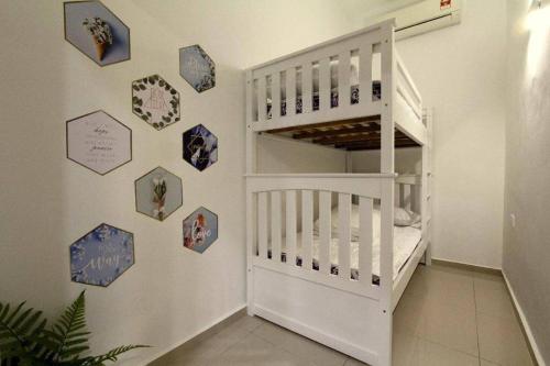 Unique 3 Storey Near Jonker@Heritage (max 25pax) Unique 3 Storey Near Jonker@Heritage (max 25pax)