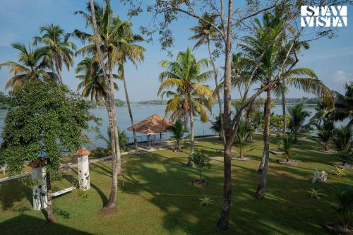 Aqua Vista Riverview by StayVista - Private Pool photo 3