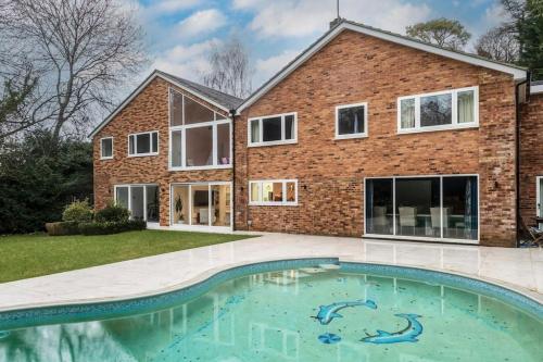 Sozen House - Luxury family home in Kenley