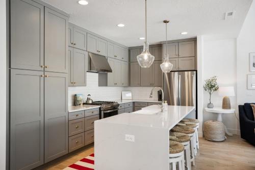 Experience Utah at the Beach home - image 8