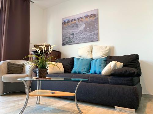 Ferienwohnungen Arp "2O" mit Garten und Parkplatz in Itzehoe