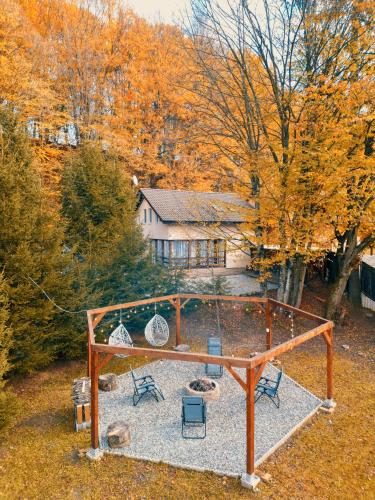 Teodor Chalet, Avrig (foto 3)