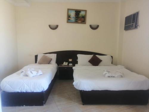 艾菲尔赫尔格达酒店