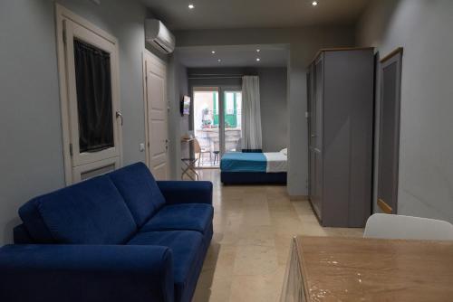 Junior Suite with Balcony image 8