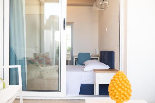 Double Room with Terrace image 9