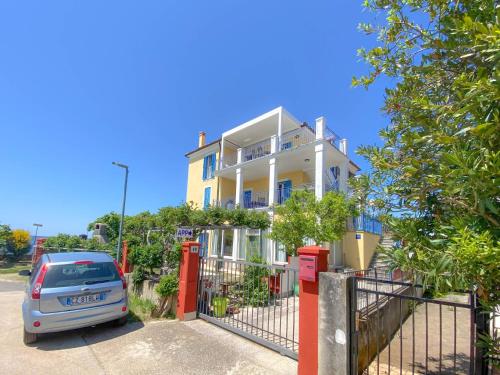 المنظر الخارجي, Belvedere gore in Dajla