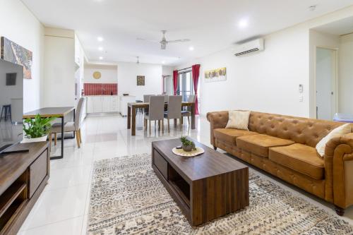 Executive Suite with Pool & Gym, 2 car parks, Darwin (foto 7)