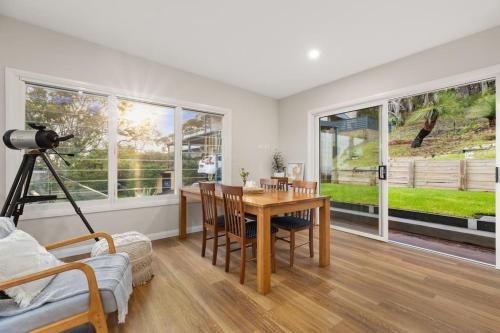 Newly Renovated Hyams Beach Cottage