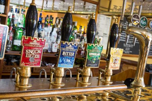 The King's Head - image 6