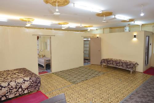 180m² 2 slaapkamer, 2 privé badkamer Vrijstaande woning in Abids (For Families-10 Guests.) near Taj Falaknuma Palace