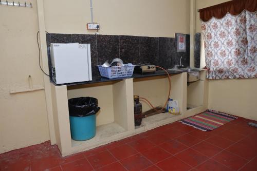 keuken, 180m² 2 slaapkamer, 2 privé badkamer Vrijstaande woning in Abids (For Families-10 Guests.) near Taj Falaknuma Palace