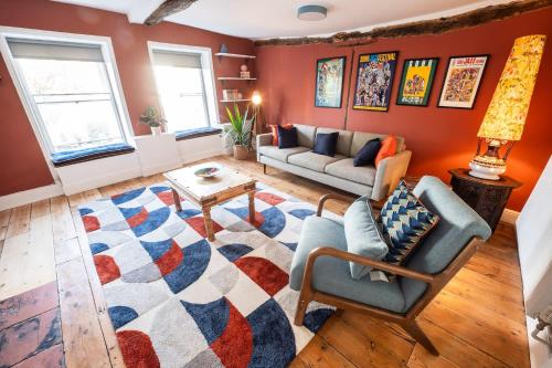 72 - Quirky One Bed Property in the Norwich Lanes