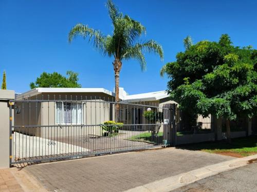 . Green Kalahari Guesthouse