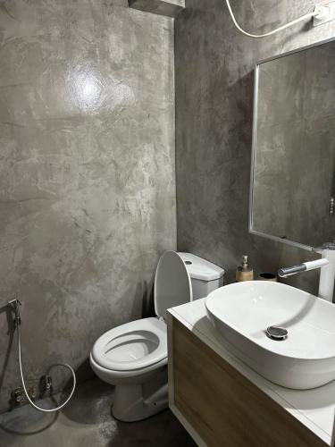 Kelly's Cozy Hideaway - Central Tirana, Tirana (photo 7)