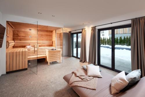 Alpin Residenzen Eichenheim Aurach bei Kitzbühel by Alpina-Holiday