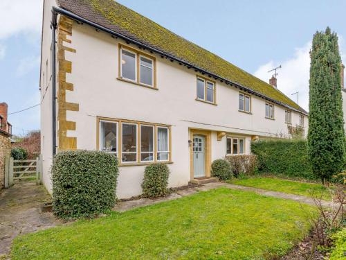 3 Bed in Cerne Abbas 74803