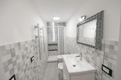 Lauretta: Appartamento adiacente metro, Génova (foto 10)