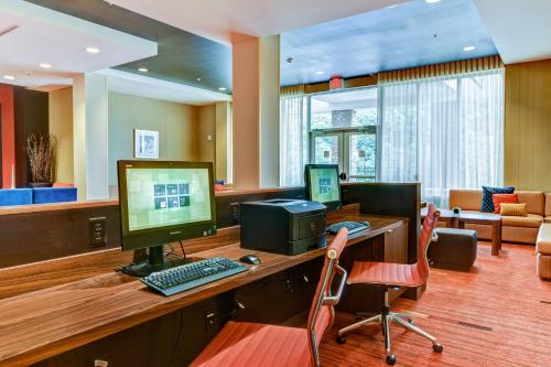 Courtyard by Marriott Bridgeport Clarksburg