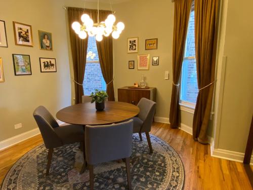 Elegant Hideaway in the Heart of Andersonville in Chicago, USA