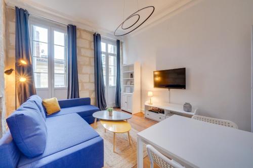 One-Bedroom Apartment image 3