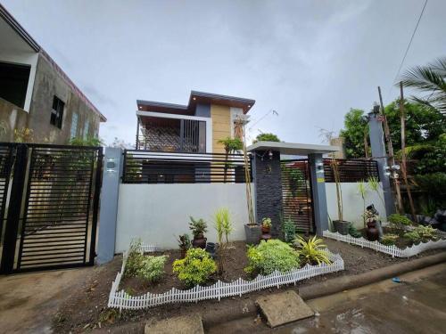 4 bedrooms Newly Build Vacation House in Talisay (Negros Occidental)