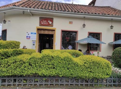 Hermosa casita en centro de Cuenca