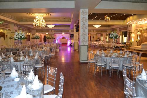 Restaurante, Platinum Hotel in Sour