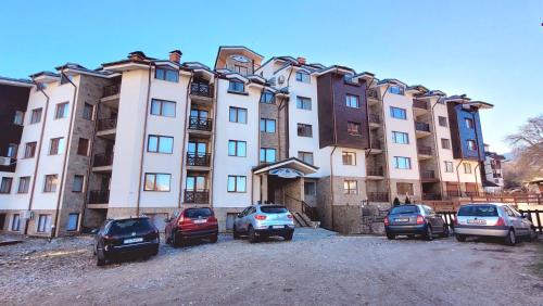 Cozy & stylish flat with amazing view near ski road, 5min to Gondola & Bar Street, Bansko (fotografie 10)
